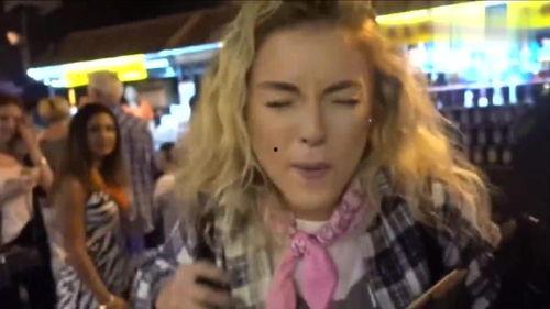 吃瓜外国女生视频网站在线观看,揭秘吃瓜外国女生视频网站在线观看热潮